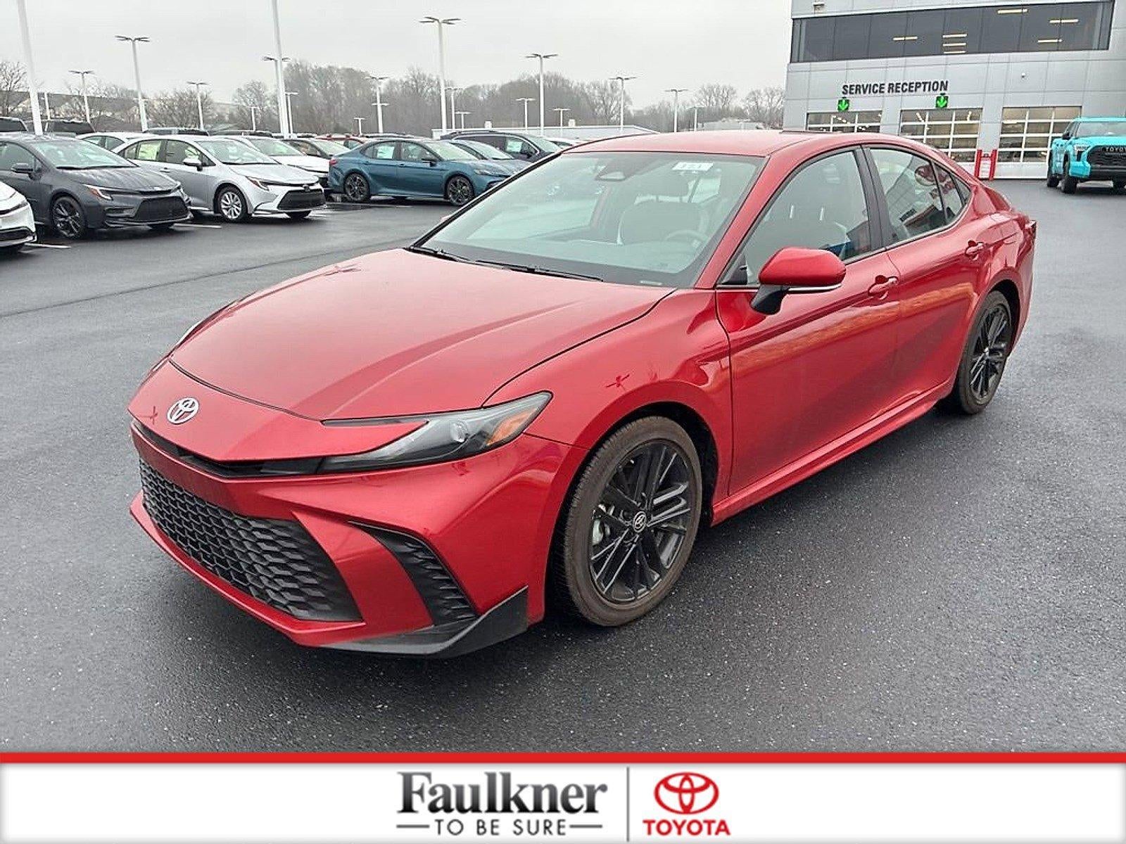 2025 Toyota Camry SE (SE)