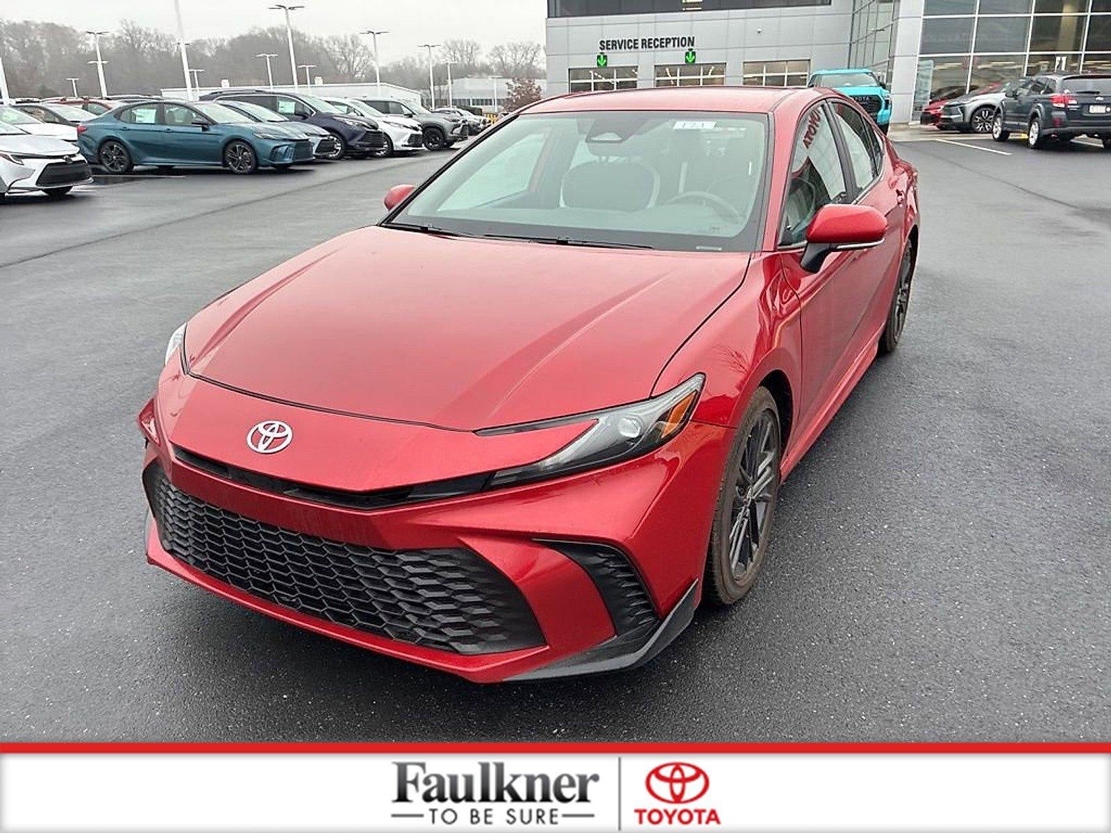 2025 Toyota Camry SE (SE)