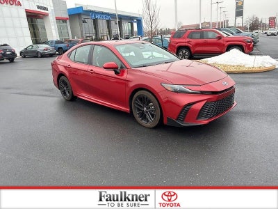 2025 Toyota Camry SE (SE)