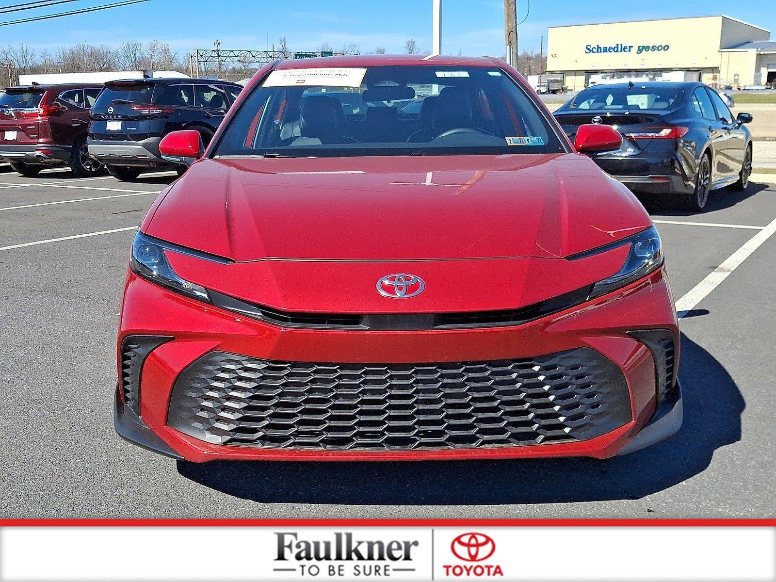 2025 Toyota Camry SE (SE)