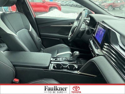 2025 Toyota Camry SE (SE)