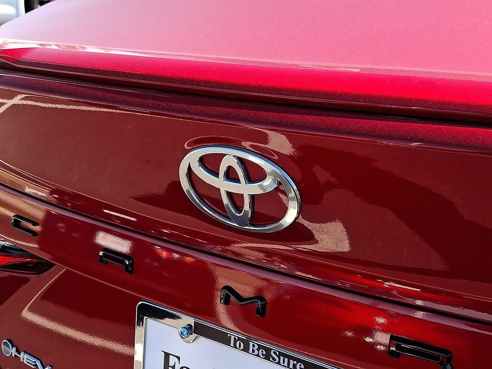 2025 Toyota Camry SE (SE)