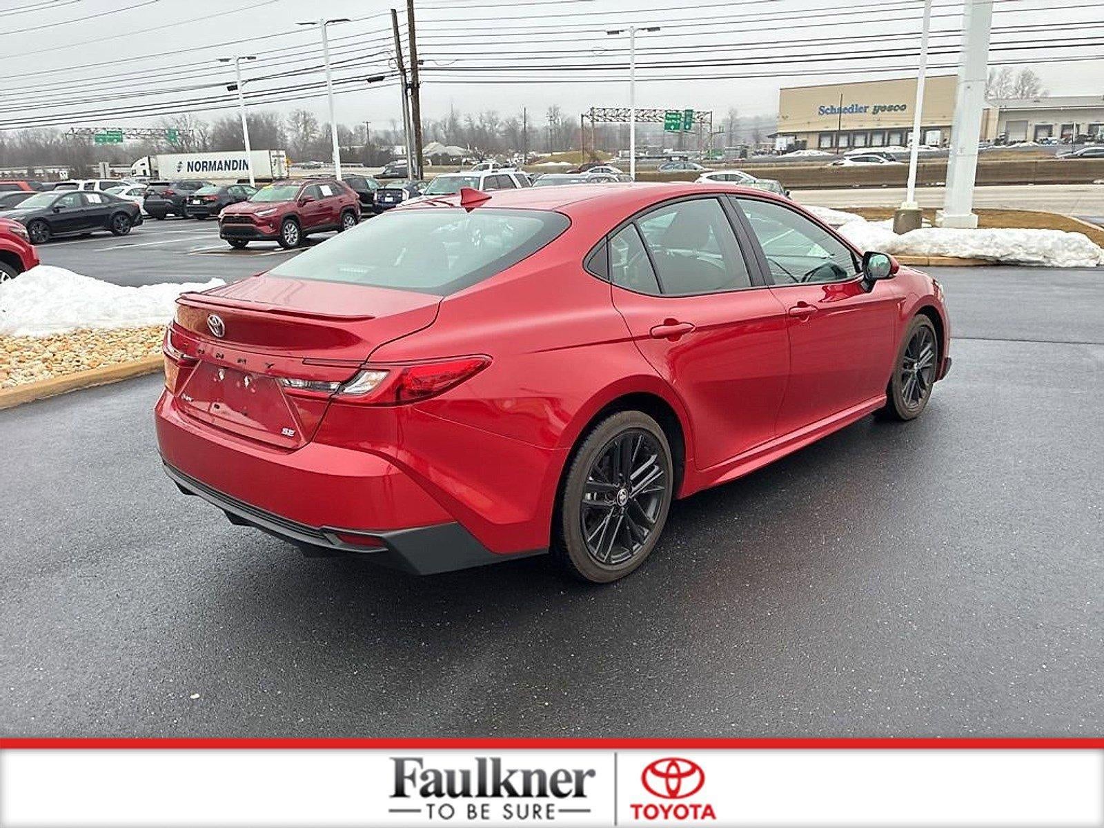 2025 Toyota Camry SE (SE)