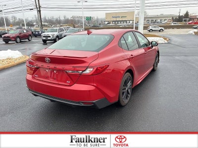2025 Toyota Camry SE (SE)