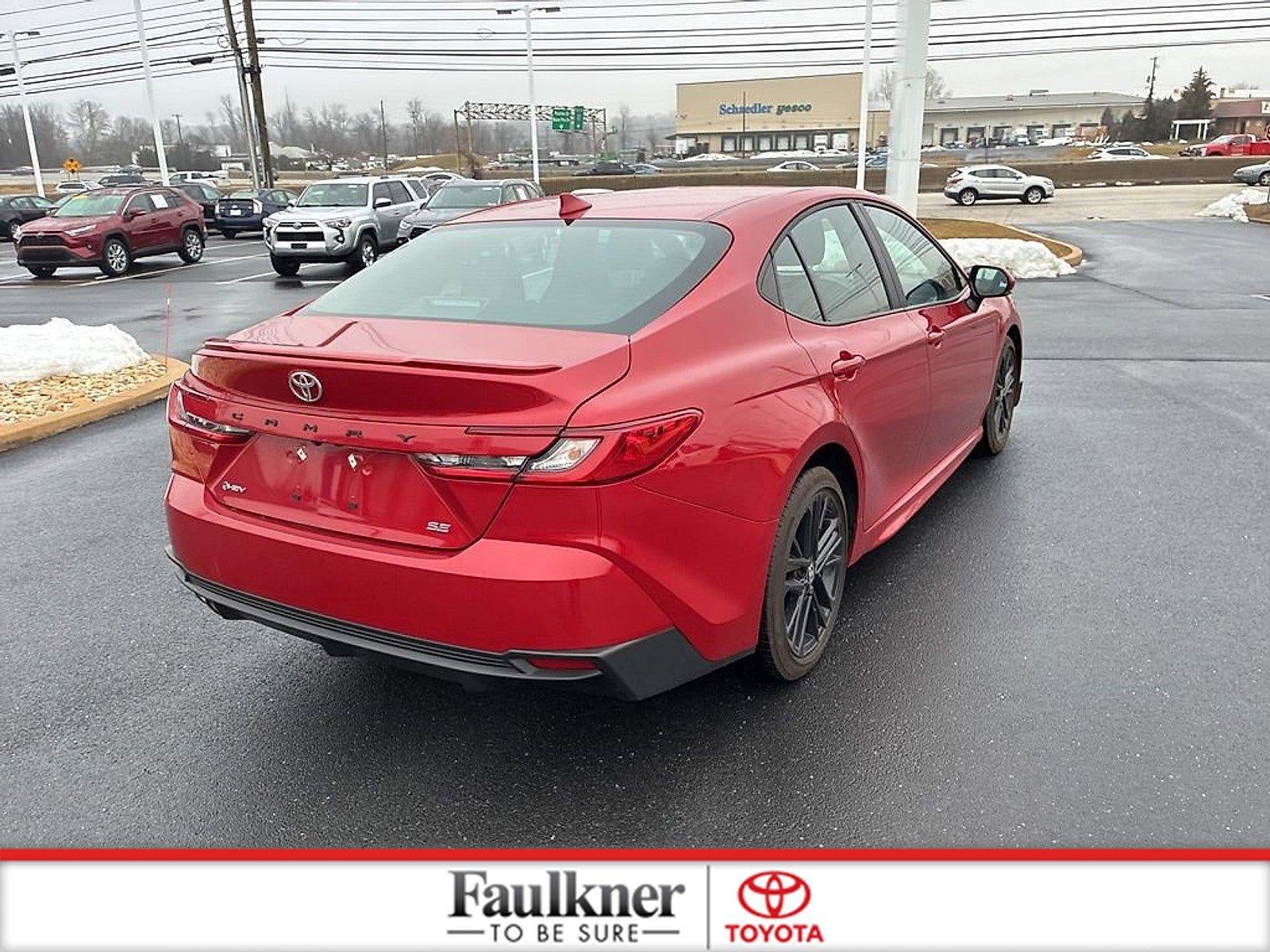 2025 Toyota Camry SE (SE)