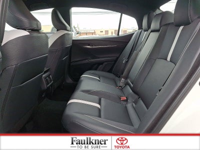 2025 Toyota Camry SE (SE)