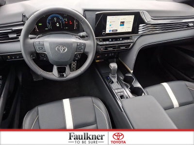 2025 Toyota Camry SE (SE)