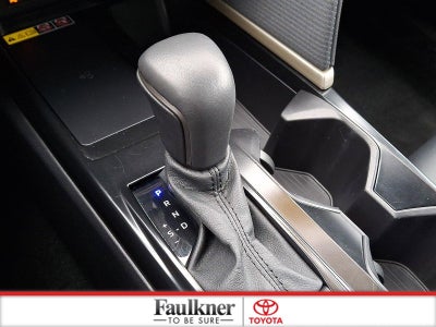 2025 Toyota Camry SE (SE)