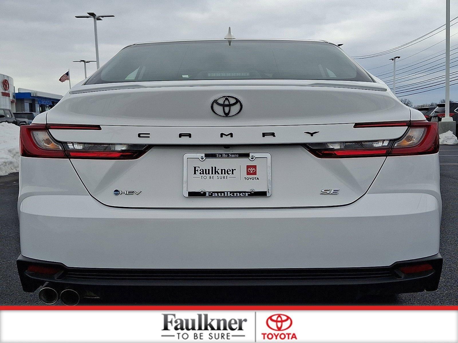 2025 Toyota Camry SE (SE)