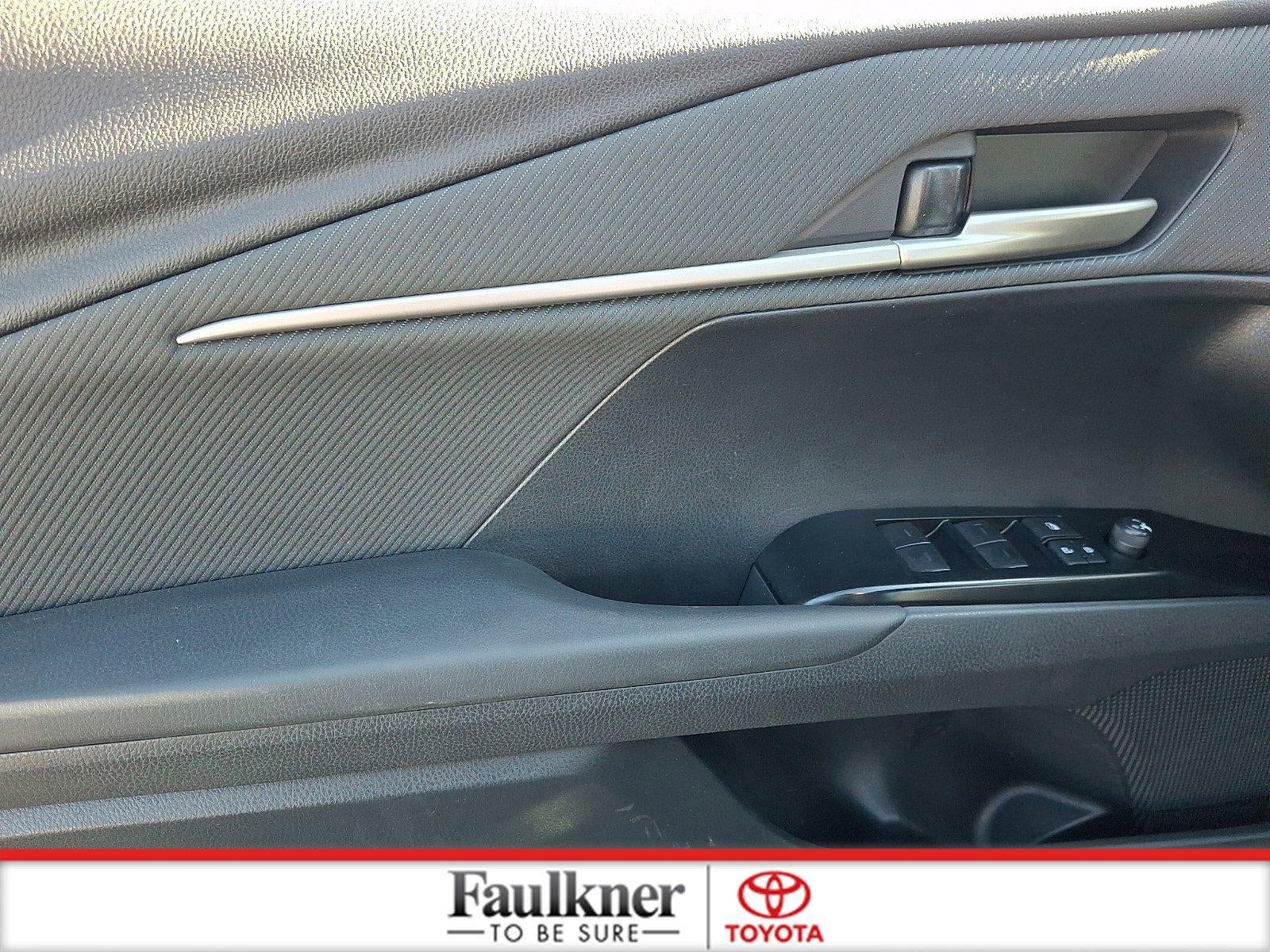 2025 Toyota Camry LE (Natl)