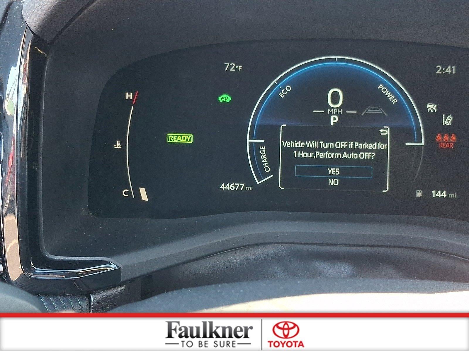 2025 Toyota Camry LE (Natl)