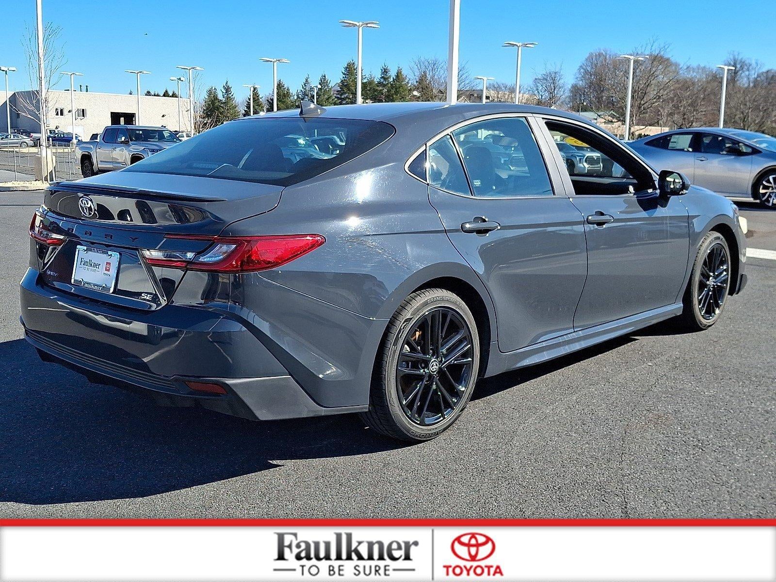 2025 Toyota Camry LE (Natl)