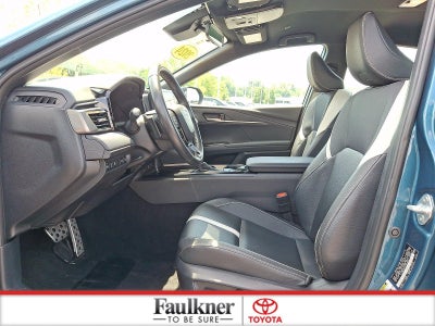 2025 Toyota Camry SE (SE)