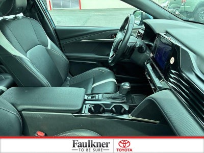 2025 Toyota Camry SE (SE)