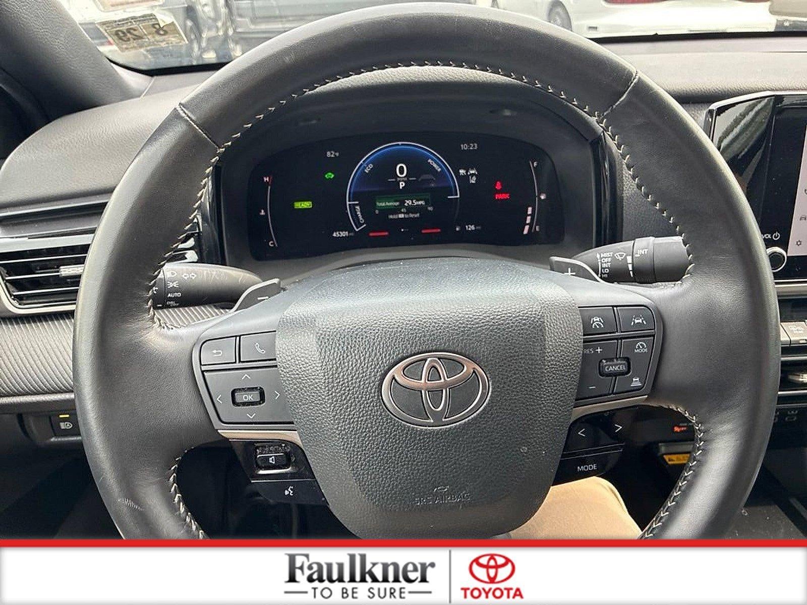 2025 Toyota Camry SE (SE)