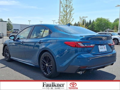 2025 Toyota Camry SE (SE)