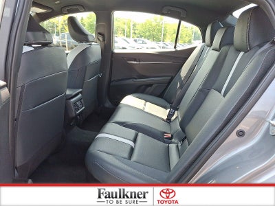 2025 Toyota Camry SE (SE)