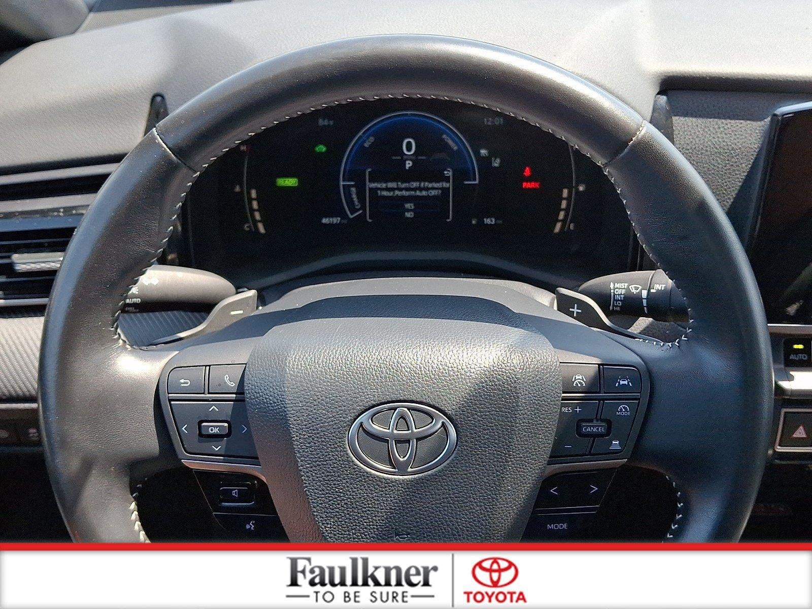 2025 Toyota Camry SE (SE)