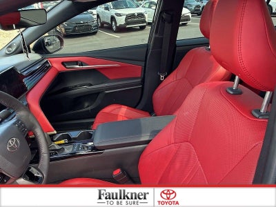 2025 Toyota Camry XSE AWD (Natl)