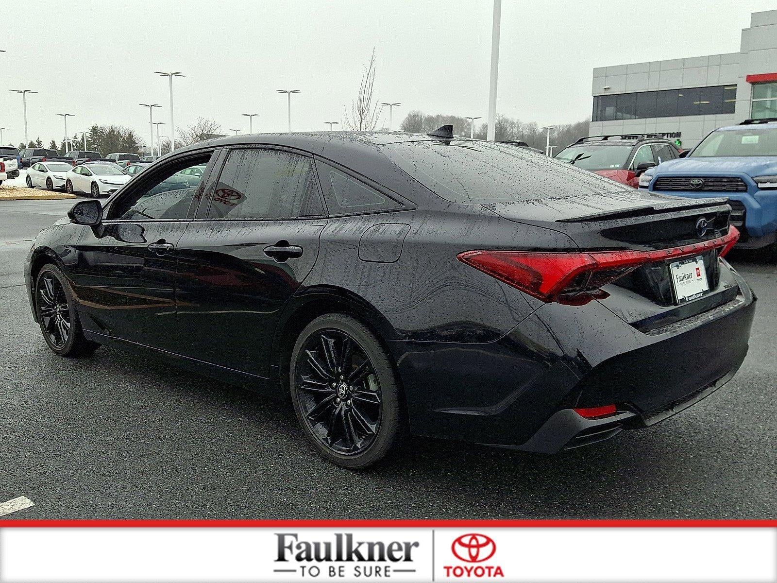 2022 Toyota Avalon Hybrid XSE Nightshade FWD (Natl)