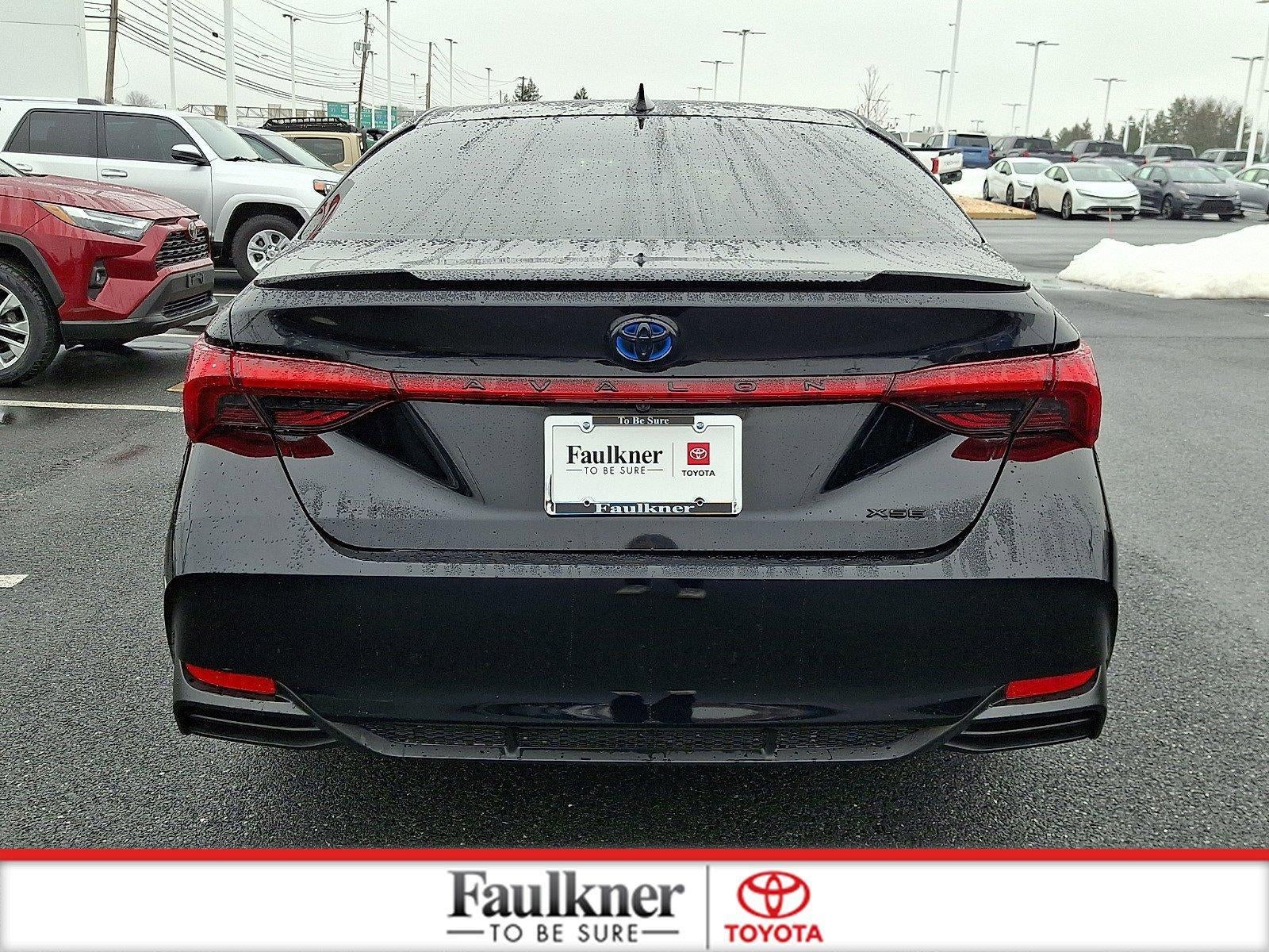 2022 Toyota Avalon Hybrid XSE Nightshade FWD (Natl)