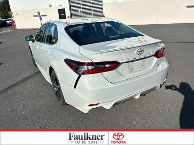2023 Toyota Camry SE Auto (SE)