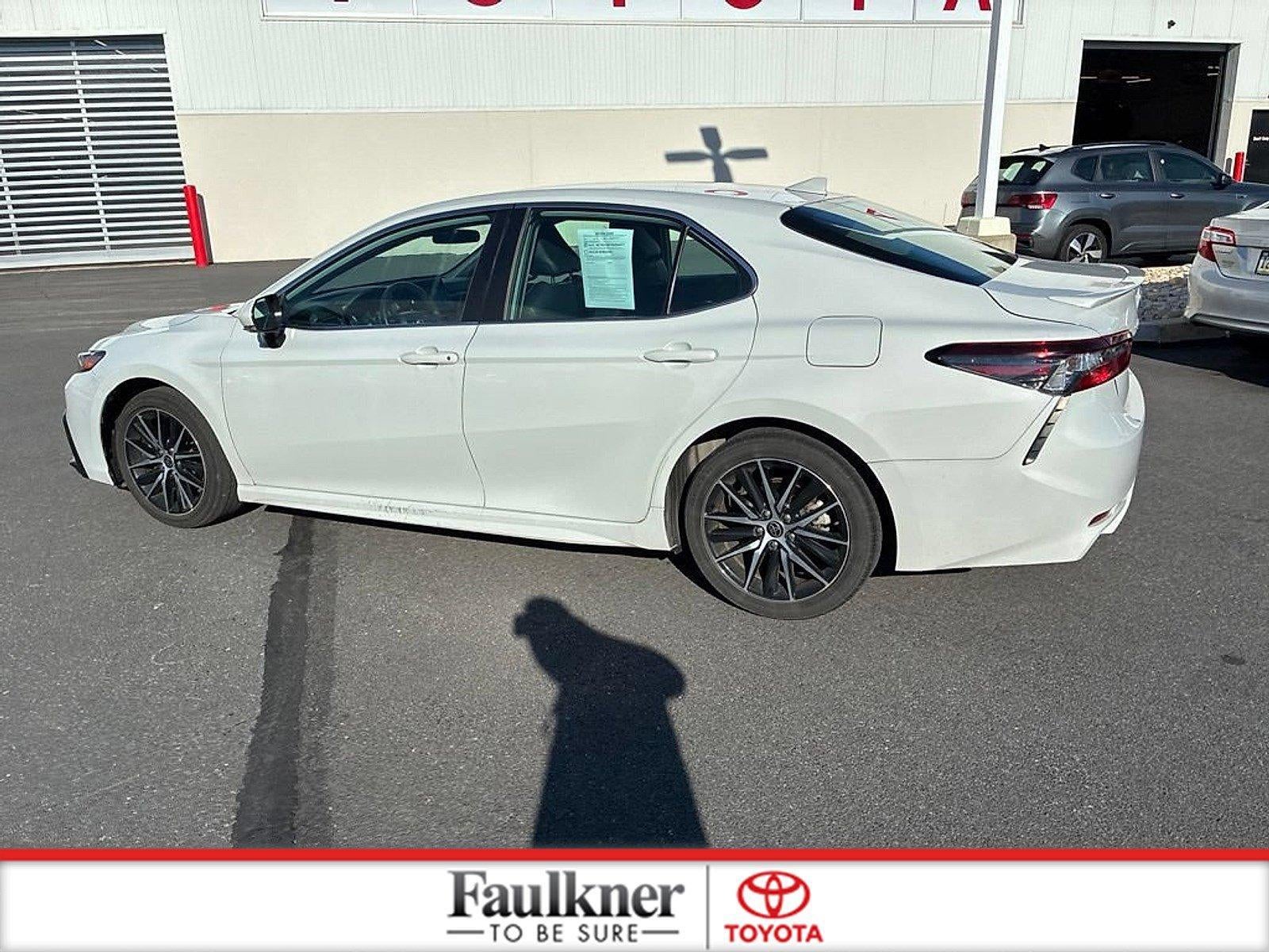 2023 Toyota Camry SE Auto (SE)