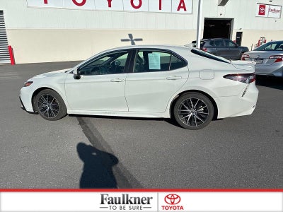 2023 Toyota Camry SE Auto (SE)