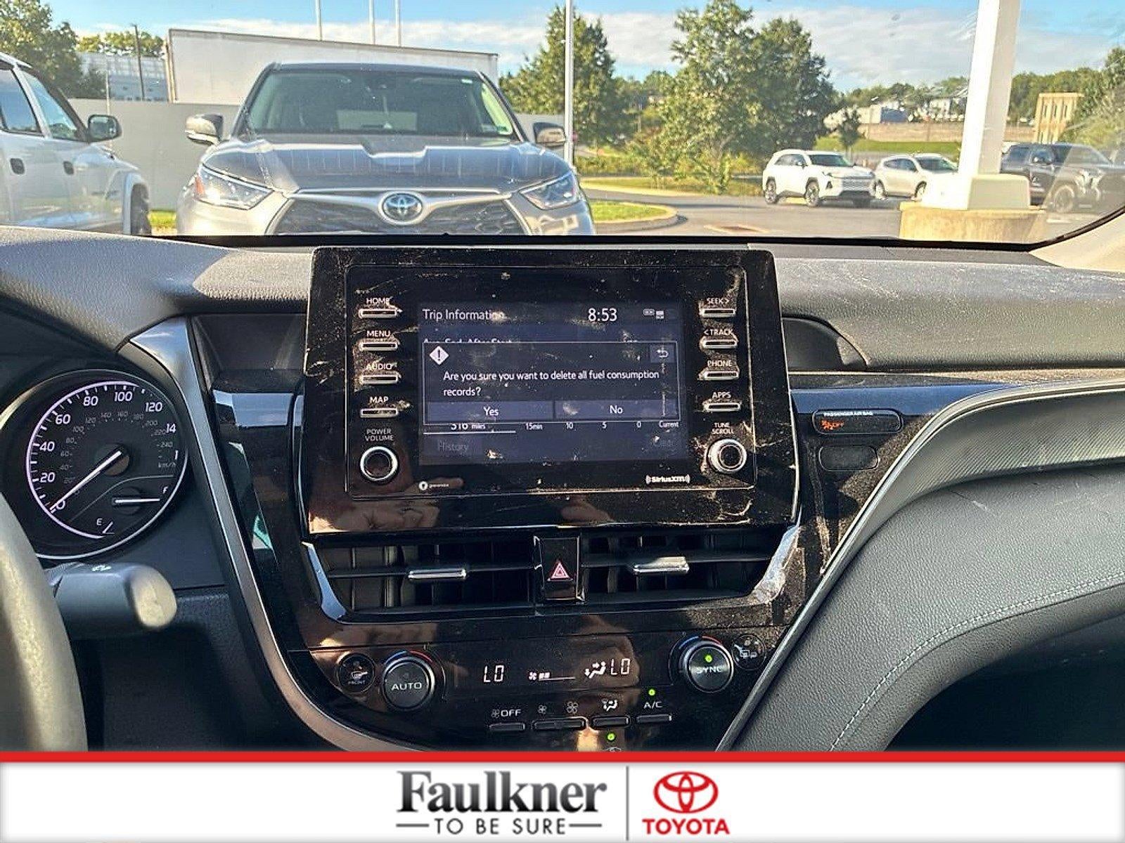 2023 Toyota Camry SE Auto (SE)