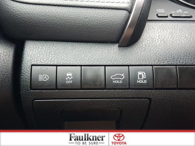 2024 Toyota Camry SE Auto (SE)
