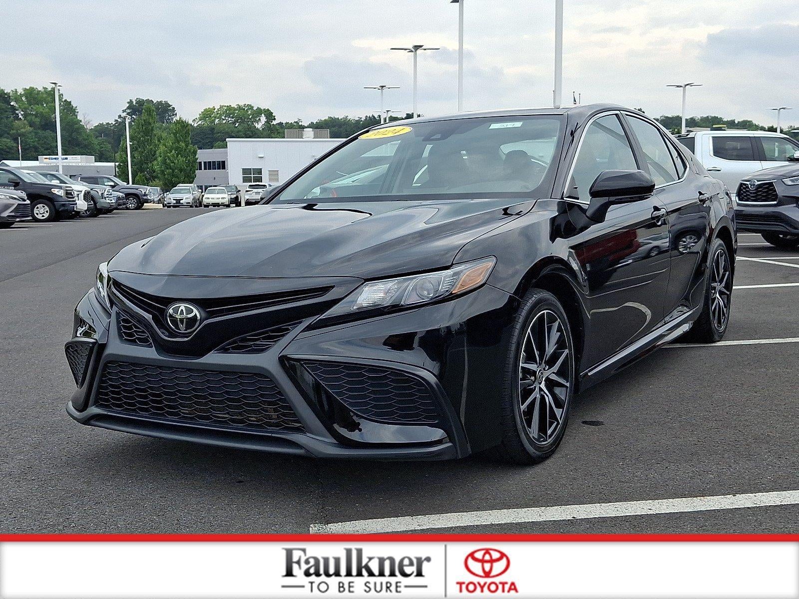 2024 Toyota Camry SE Auto (SE)