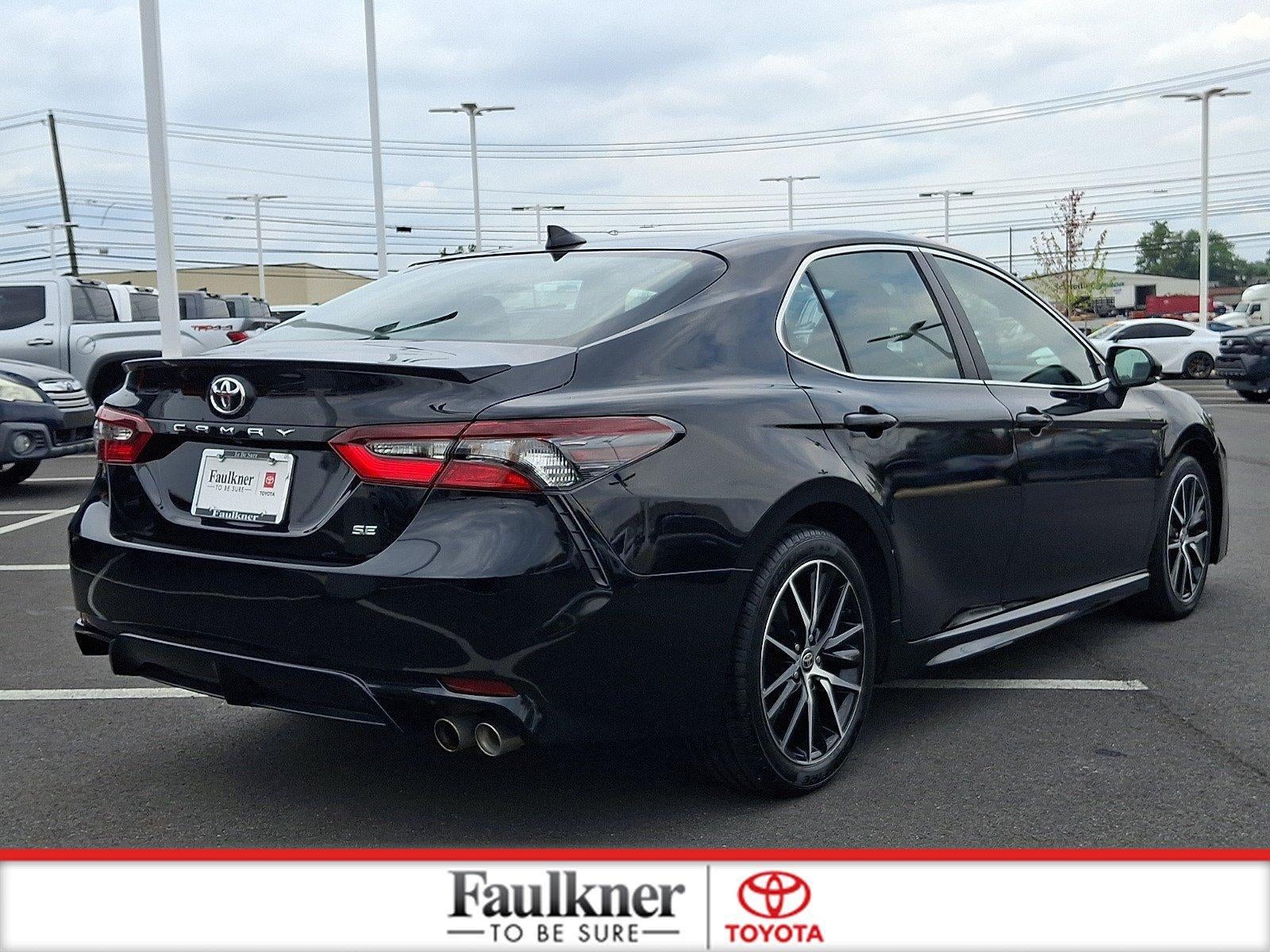 2024 Toyota Camry SE Auto (SE)