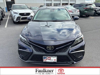 2021 Toyota Camry SE Auto (SE)