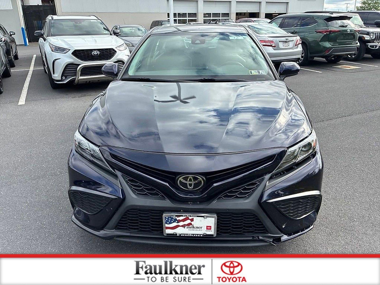 2021 Toyota Camry SE Auto (SE)