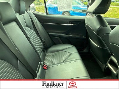 2021 Toyota Camry SE Auto (SE)