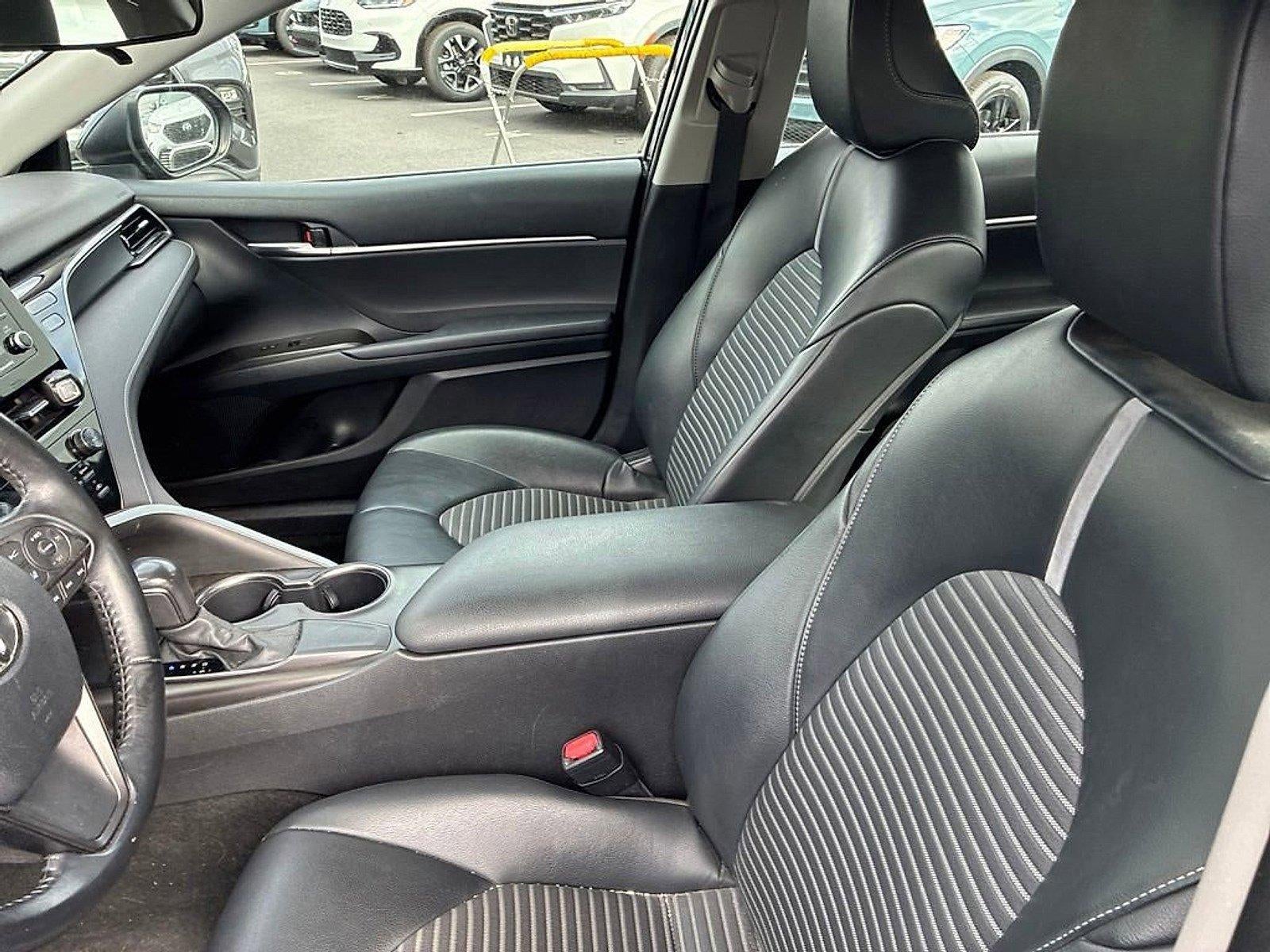 2021 Toyota Camry SE Auto (SE)