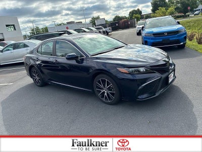 2021 Toyota Camry SE Auto (SE)