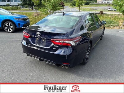2021 Toyota Camry SE Auto (SE)