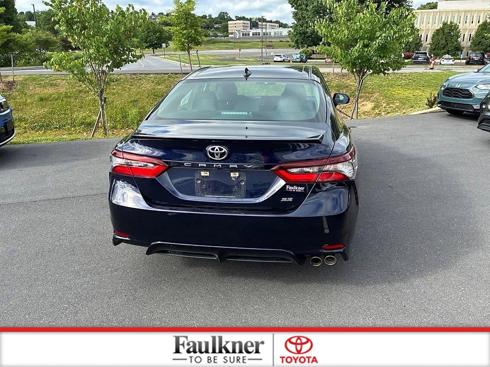 2021 Toyota Camry SE Auto (SE)