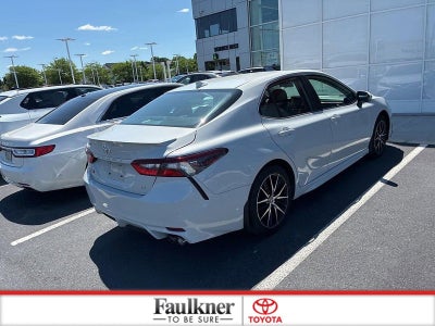 2024 Toyota Camry SE Auto (SE)