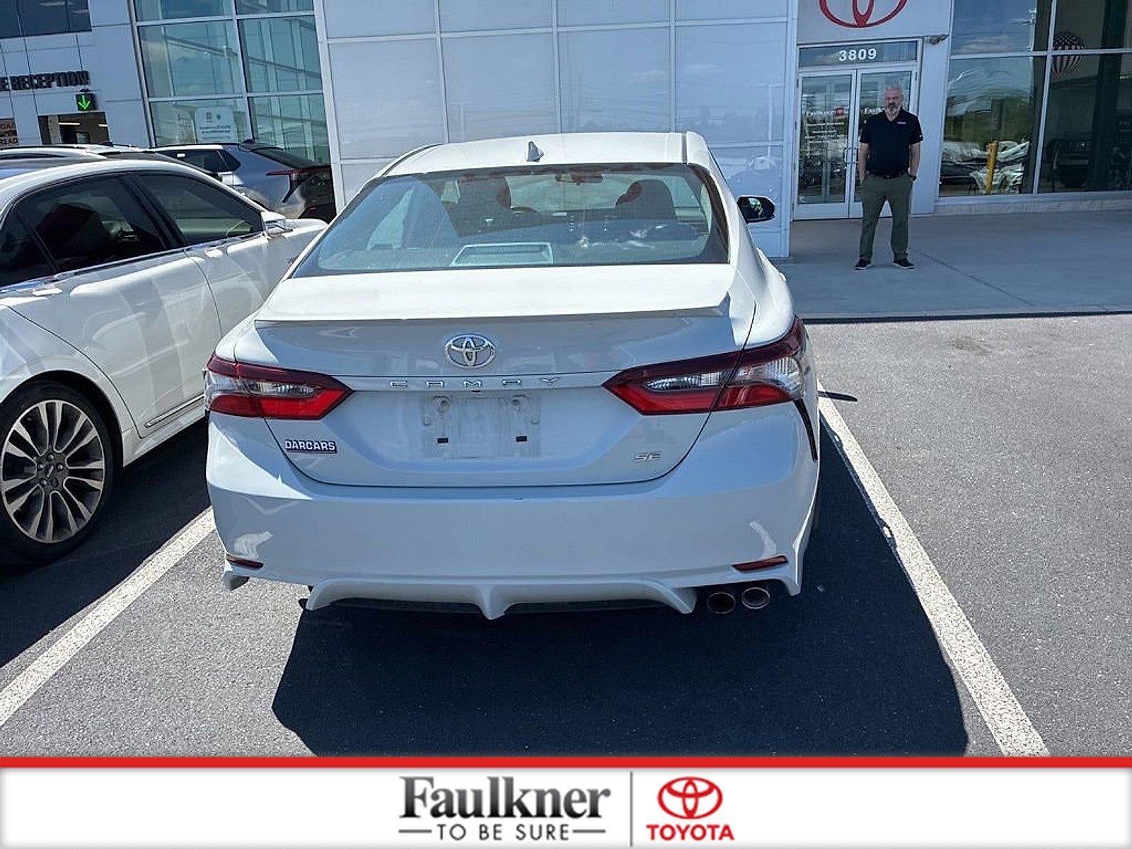 2024 Toyota Camry SE Auto (SE)