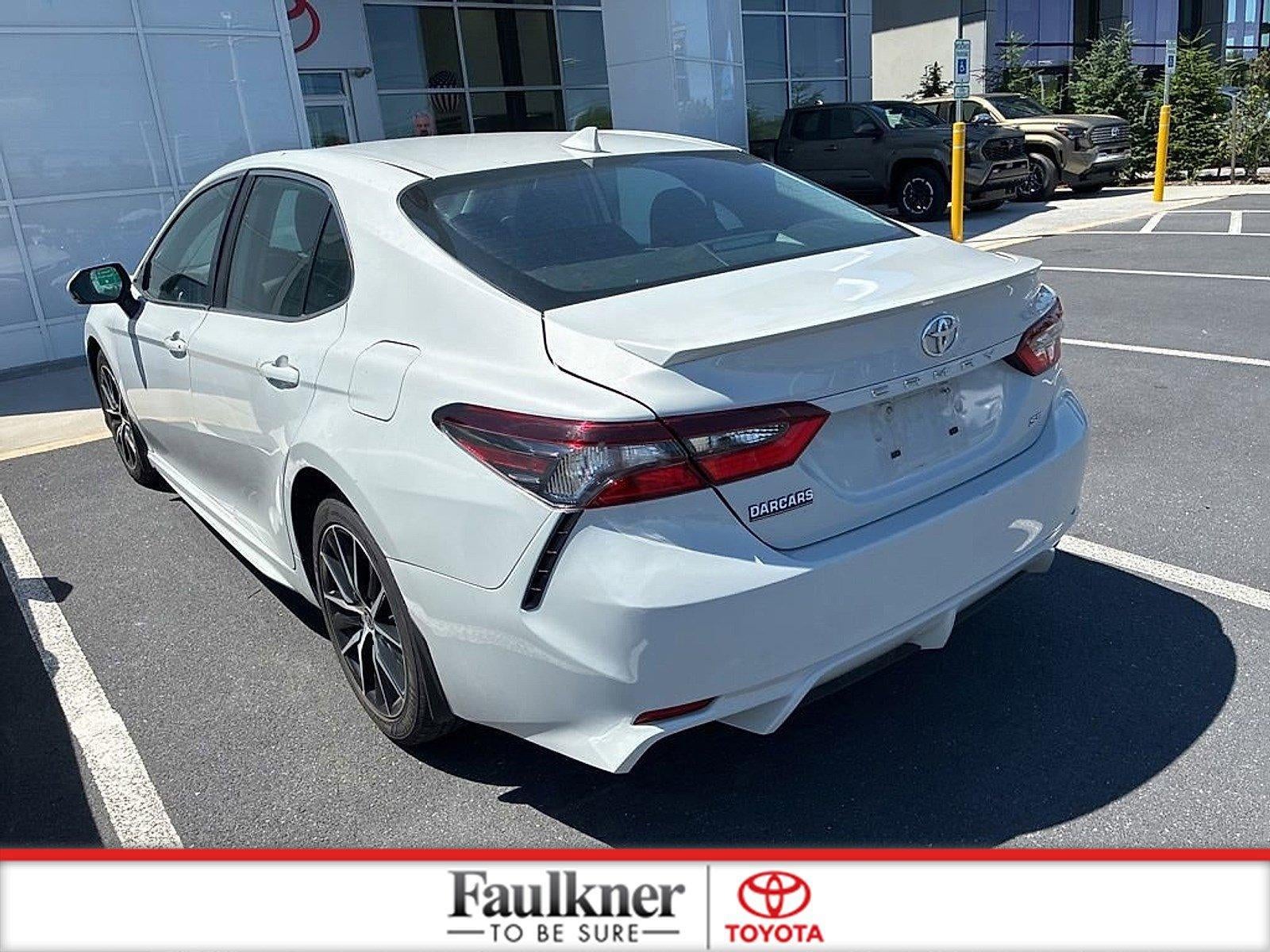 2024 Toyota Camry SE Auto (SE)