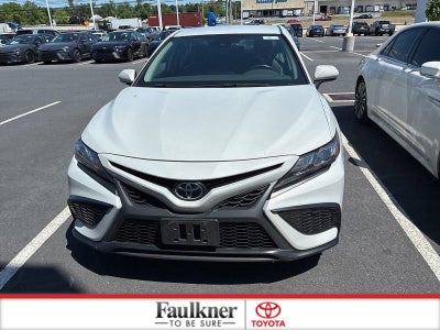 2024 Toyota Camry SE Auto (SE)