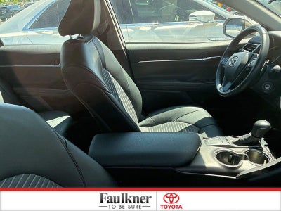 2024 Toyota Camry SE Auto (SE)