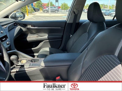 2024 Toyota Camry SE Auto (SE)