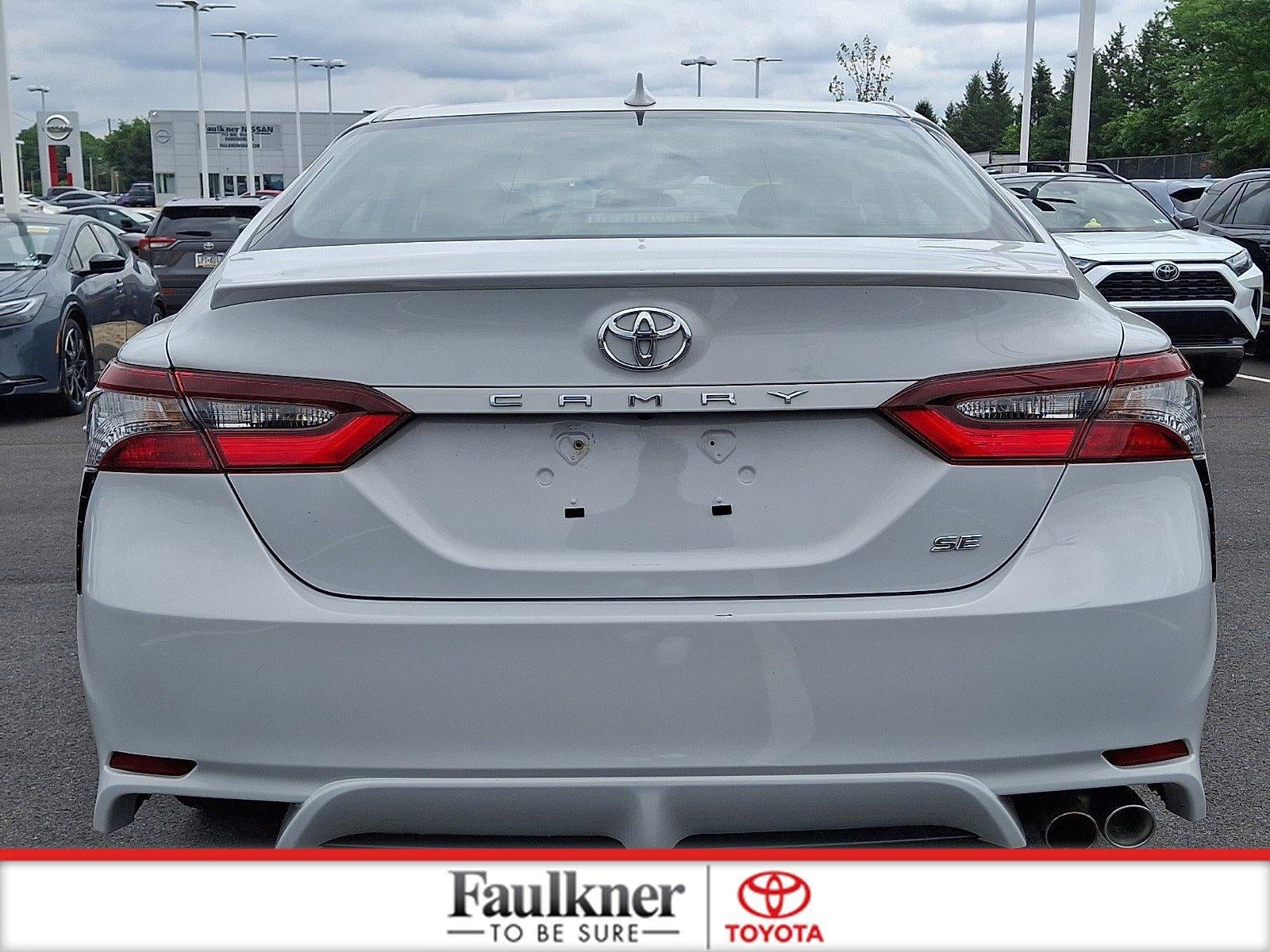 2024 Toyota Camry SE Auto (SE)