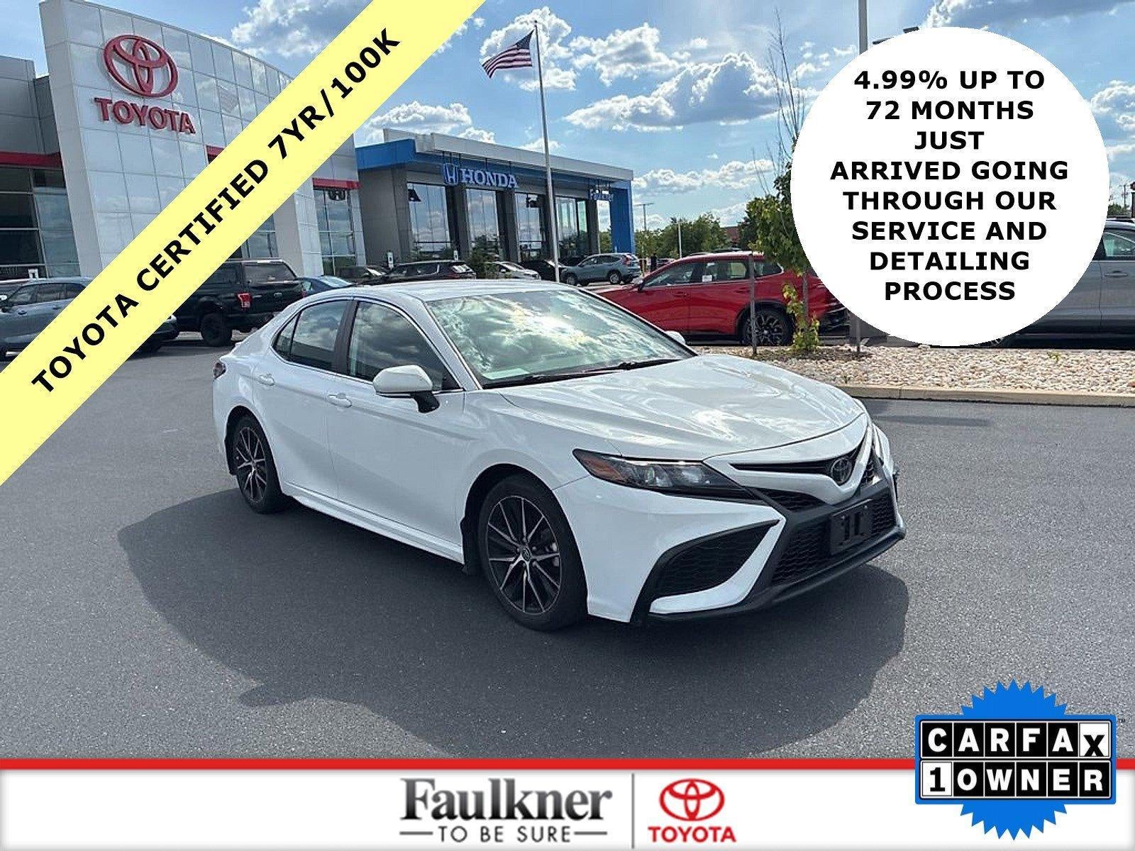 2024 Toyota Camry SE Auto (SE)