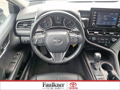 2024 Toyota Camry SE Auto (SE)