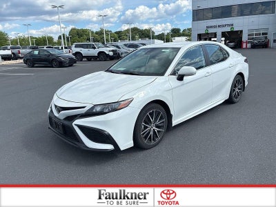 2024 Toyota Camry SE Auto (SE)