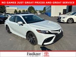 2024 Toyota Camry SE Auto (SE)